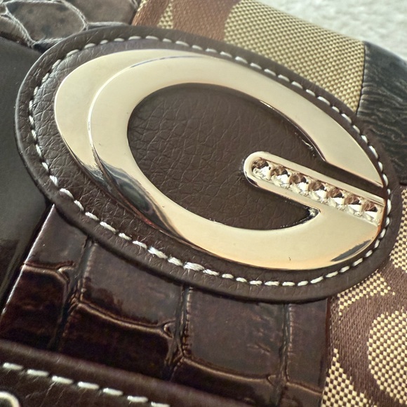 Stylish Patchwork Wallet with Metallic Accents💎 - Picture 7 of 8